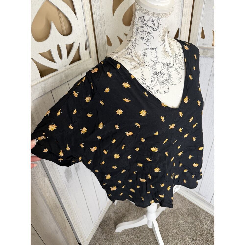 Madewell Womens Hi Low Top Floral Black Short Sleeve Size Medium Oversized